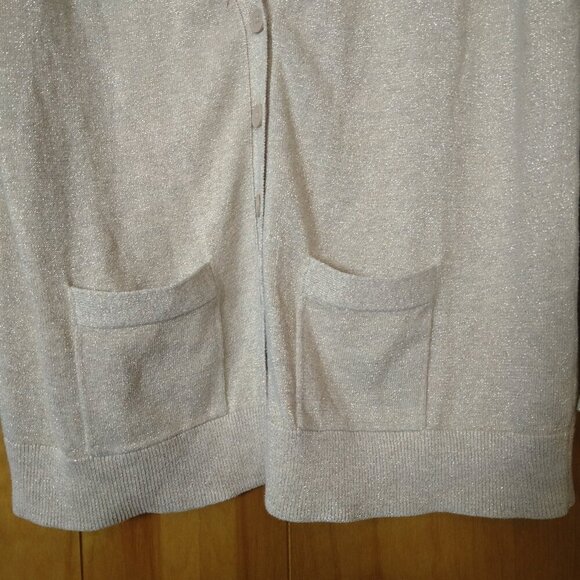 a.n.a. A New Approach Women's Petite Medium Long Sleeve Button Front Cardigan - Picture 3 of 5